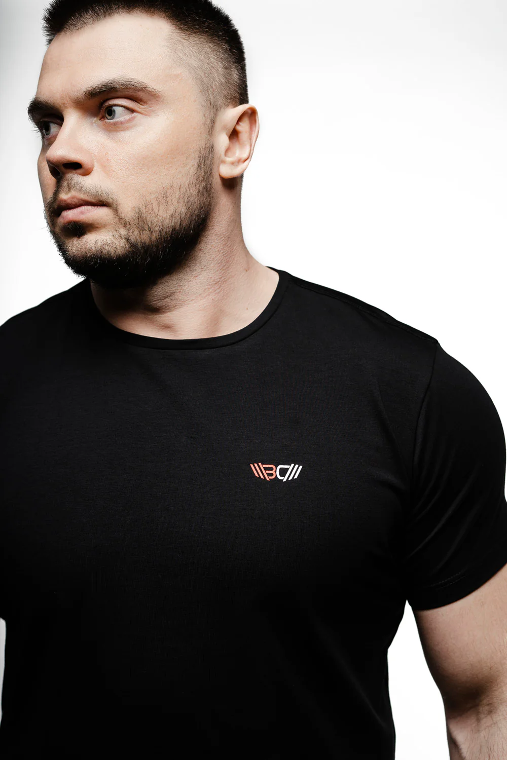 Basic Logo T-shirt - Image 3