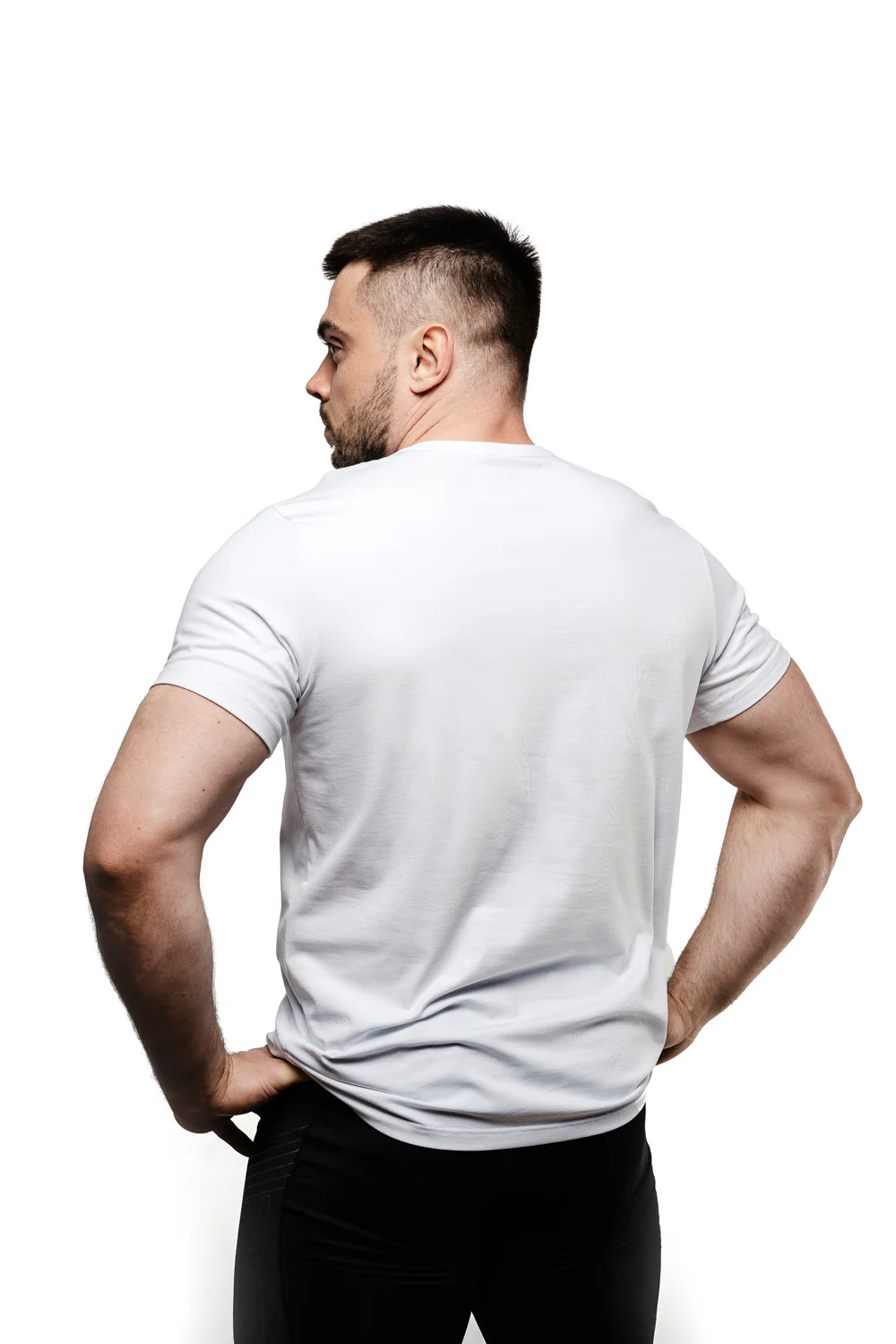 Basic Logo T-shirt - Image 7
